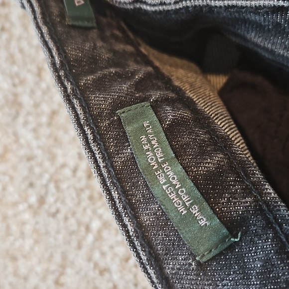 Jean - Picture 5 of 5